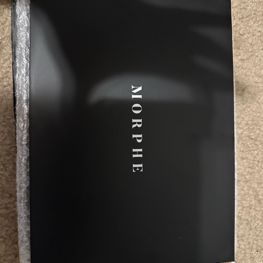 Morphe 35F Fall Into Frost Eyeshadow Palette